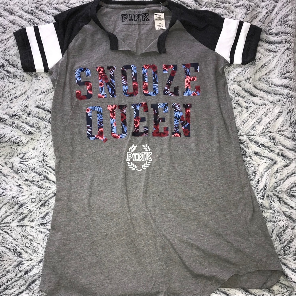 NWT VS SNOOZE QUEEN NIGHTGOWN